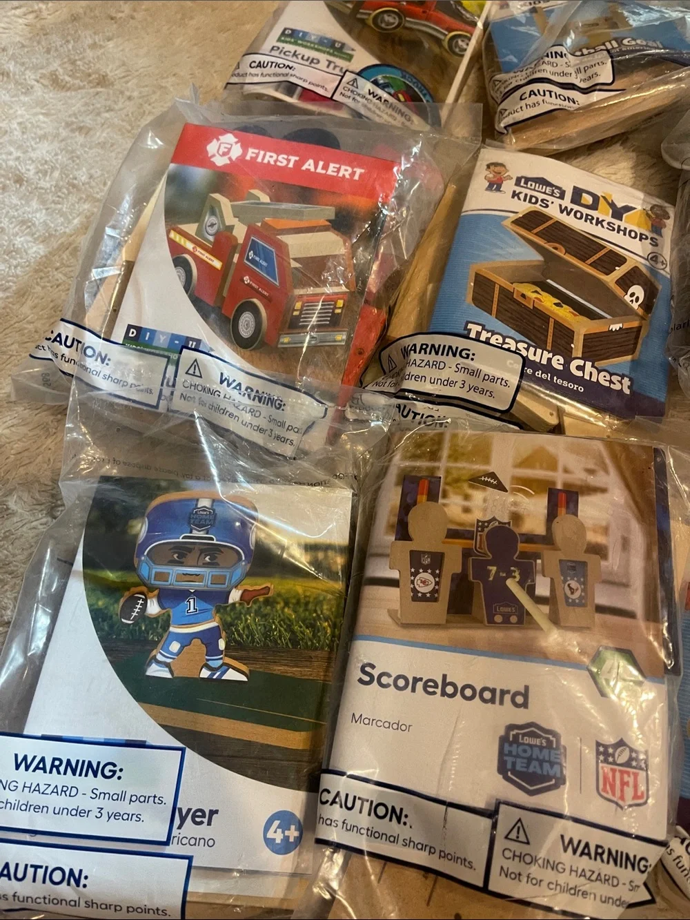 Lowes kid workshops, build sets new